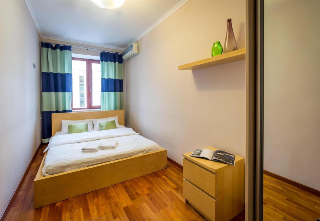 Apartment On Triokhsviatytelska Κίεβο Εξωτερικό φωτογραφία